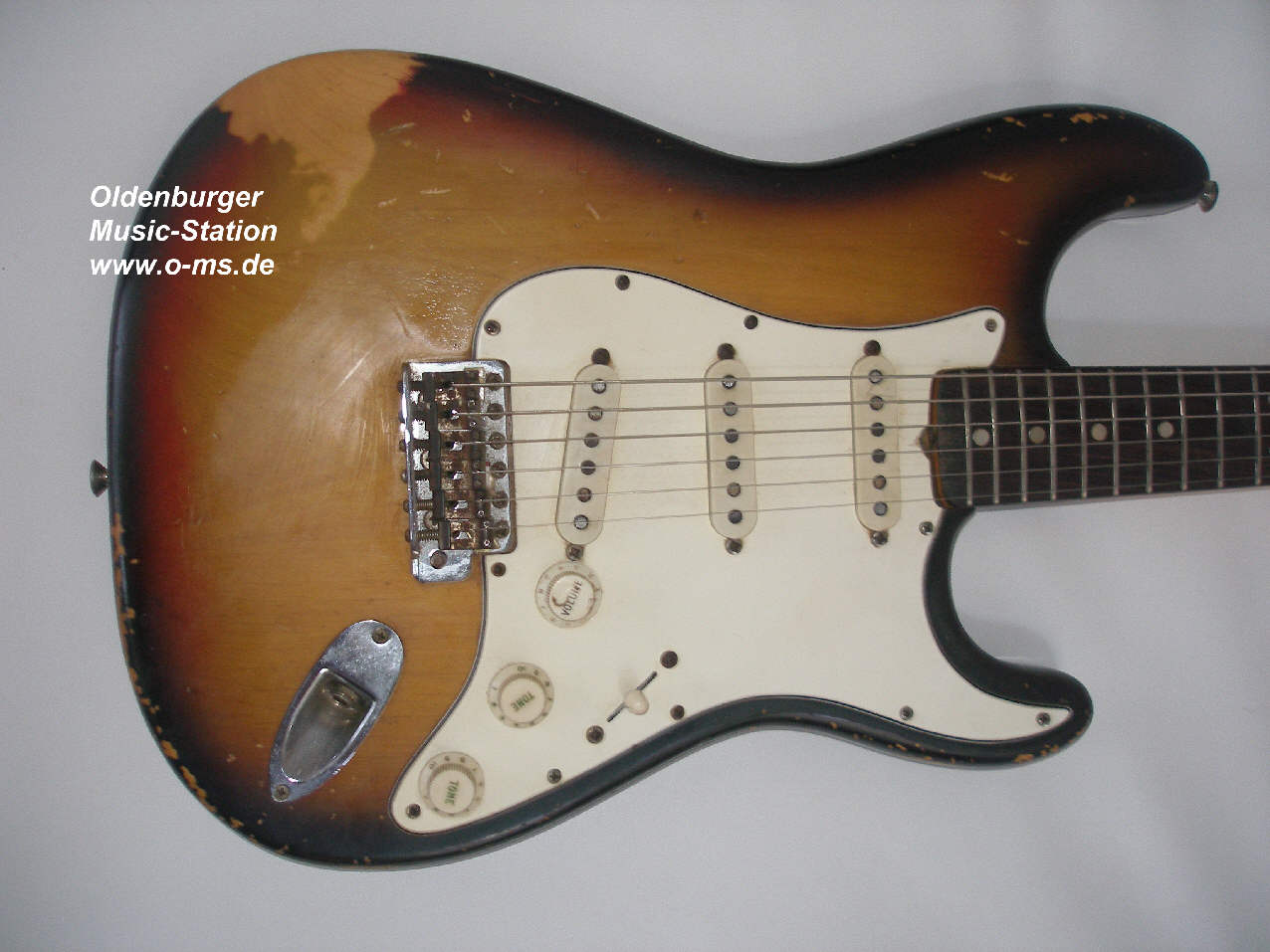 Fender Stratocaster 1970 sunburst 2.jpg